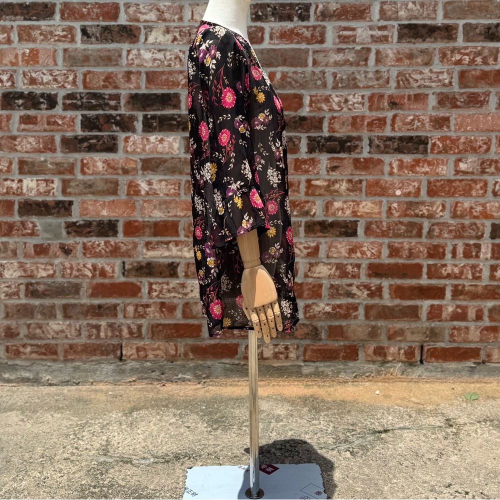 SOLD ELSEWHERE Target semisheer black floral kimono / S / Excellent condition - Picture 8 of 11